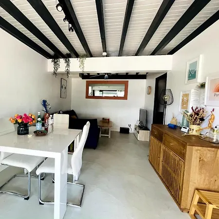 Cosy House Near Ocean Apartment *